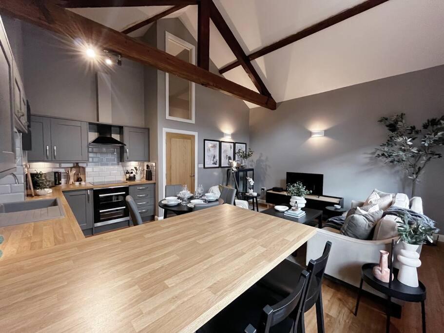 Cosy 2 Bedroom Apartment Todmorden Exterior foto